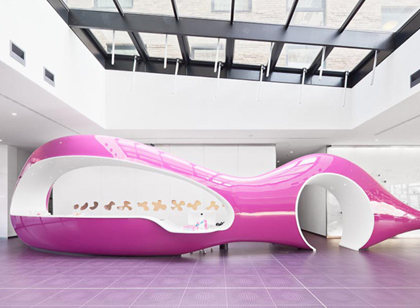  音樂引導生活——一家青春活力的酒店導視設(shè)計鑒賞